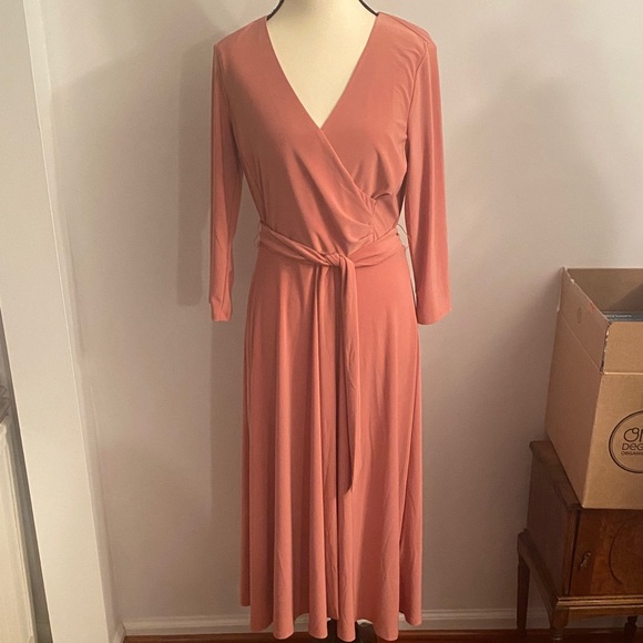 Lauren Ralph Lauren Dresses & Skirts - Lauren Ralph Lauren NWT size 6 pink mahogany dress